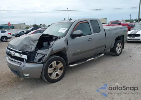 2008 Chevrolet Silverado C1500 z USA, uszkodzony, nr VIN 2GCEC190681187086